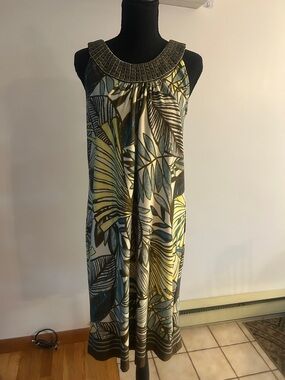 Beaded-Neck Midi Dress in Yellow & Blue Tropical Print